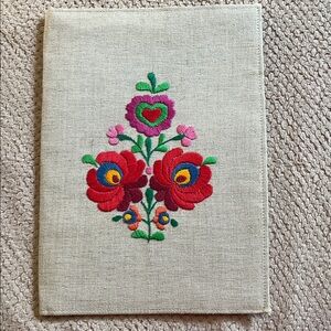 👍 Free with purchase OR 2/$15 Floral Embroidered Canvas Book Holder